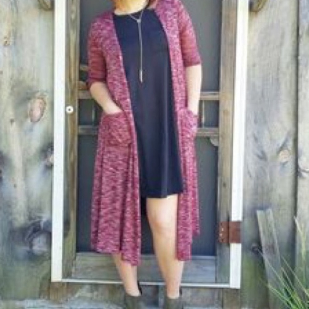 Long  heathered cranberry cardigan with pockets